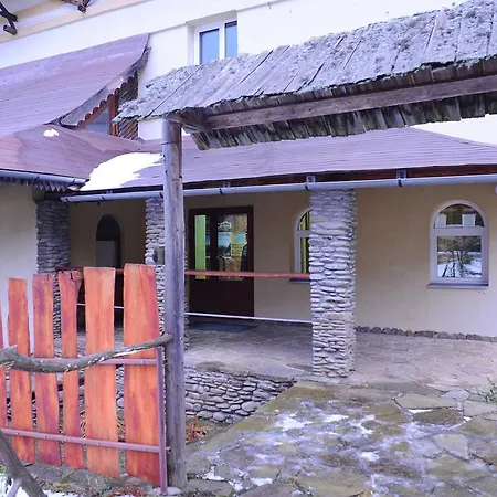 Perlyna Krasiyi Hotel Vyshka